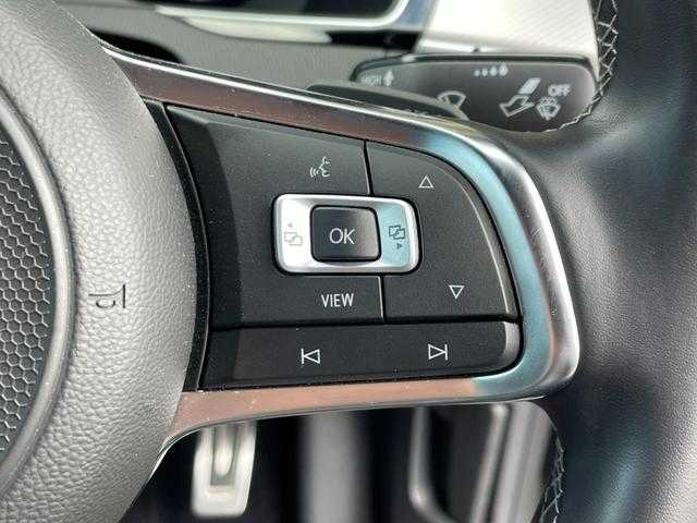 フォルクスワーゲン アルテオン TSI 4モーション Rラインアドバンス 埼玉県 2019(令1)年 2.8万km 黒 黒革シート/サンルーフ/ＤＹＮＡＵＤＩＯ/ＨＵD/純正メモリーナビ/(Bluetooth/USB/フルセグ)/３６０度カメラ/ＡＣＣ/シートヒーター/パワーシート/パワーバックドア/ドラレコ/ＬＥＤヘッドライト/デジタルメーター/ＥＴＣ