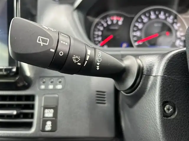 トヨタ ヴォクシー ZS 煌 栃木県 2018(平30)年 6.9万km ブラック トヨタセーフティセンス/純正10インチメモリナビ/フルセグTV/DVD/Bluetooth/MSV/純正フリップダウンモニター/バックカメラ/ETC/前後ドライブレコーダー/両側パワースライドドア/スマートキー/クルーズコントロール/ステアリングリモコン/シートバックテーブル/ロールサンシェード/LEDヘッドライト/フォグランプ/オートハイビーム/アイドリングストップ/横滑り防止装置
