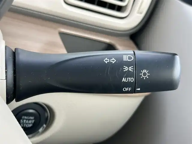 スズキ ラパン S 和歌山県 2019(令1)年 2.4万km フォーンベージュメタリック/ホワイト2トーンルーフ 社外ナビ/フルセグTV/バックカメラ/衝突軽減ブレーキ/レーンキープアシスト/パーキングセンサー/横滑り防止機能/アイドリングストップ/シートヒーター/オートライト