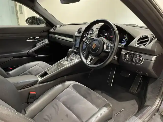ポルシェ ７１８ケイマン S 愛知県 2019(令1)年 3.7万km ジェットブラック スポーツエグゾーストシステム　/ＰＤＬＳ　/カラークレスト　/電動格納ミラー　/純正ナビ　/Ｂｌｕｅｔｏｏｔｈ　/バックカメラ　/シートヒーター　/ドライブレコーダー　/ＥＴＣ２．０/アイドリングストップ