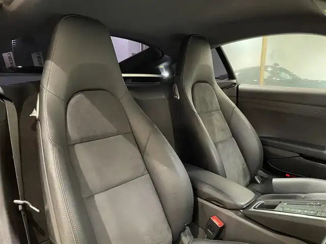 ポルシェ ７１８ケイマン S 愛知県 2019(令1)年 3.7万km ジェットブラック スポーツエグゾーストシステム　/ＰＤＬＳ　/カラークレスト　/電動格納ミラー　/純正ナビ　/Ｂｌｕｅｔｏｏｔｈ　/バックカメラ　/シートヒーター　/ドライブレコーダー　/ＥＴＣ２．０/アイドリングストップ