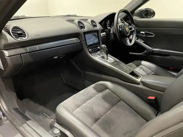 ポルシェ ７１８ケイマン S 愛知県 2019(令1)年 3.7万km ジェットブラック スポーツエグゾーストシステム　/ＰＤＬＳ　/カラークレスト　/電動格納ミラー　/純正ナビ　/Ｂｌｕｅｔｏｏｔｈ　/バックカメラ　/シートヒーター　/ドライブレコーダー　/ＥＴＣ２．０/アイドリングストップ