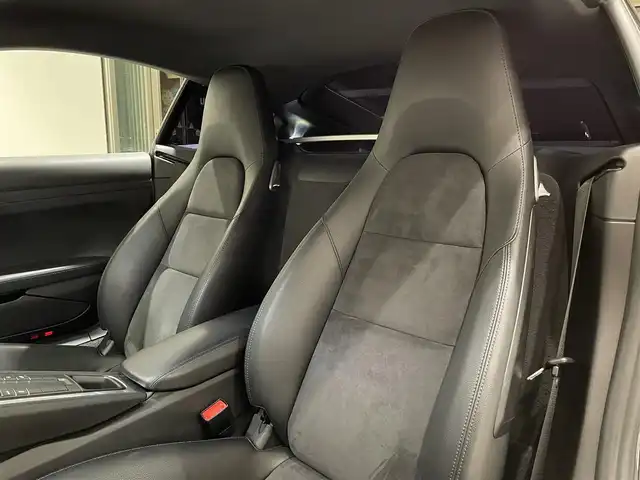 ポルシェ ７１８ケイマン S 愛知県 2019(令1)年 3.7万km ジェットブラック スポーツエグゾーストシステム　/ＰＤＬＳ　/カラークレスト　/電動格納ミラー　/純正ナビ　/Ｂｌｕｅｔｏｏｔｈ　/バックカメラ　/シートヒーター　/ドライブレコーダー　/ＥＴＣ２．０/アイドリングストップ