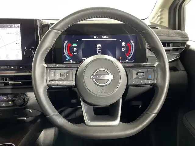 日産 オーラ G レザーエディション 神奈川県 2022(令4)年 3万km ピュアホワイトパール 純正9インチディスプレイオーディオ　/-Bluetooth フルセグTV　HDMI　Apple Car Play USB　アラウンドビューモニター　/BOSEプレミアムサウンド　/プロパイロット　/インテリジェントエマージェンシーブレーキ　/踏み間違い衝突防止防止アシスト　/標識検知機能　/前方衝突予測機能　/車線逸脱警報/ふらつき警報/車線逸脱防止支援システム/BSW/ソナー/インテリジェントルームミラー/ワイヤレス充電/シートヒーター/ステアリングヒーター/電動パーキングブレーキ/ブレーキホールド/LED/フォグランプ/SOSコール/ETC2.0/純正フロアマット