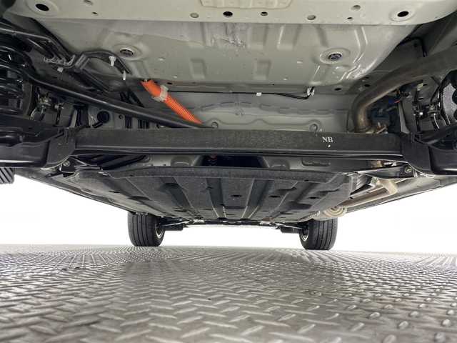 ホンダ ヴェゼル ハイブリッド e:HEV Z 神奈川県 2023(令5)年 1万km プラチナホワイトパール RSグレード海外ホンダ純正グリル/ホンダコネクト9型ディスプレイ/インターナビ/フルセグ USB　Bluetooth/ハンズフリーパワーバックドア/ETC2.0/ワイヤレス充電/後退出庫サポート/信号情報活用支援システム/ホンダセンシング/ブラインドスポットインフォメーション/衝突軽減ブレーキ/後方誤発進抑制機能/歩行者事故低減ステアリング/アダブティブクルーズコントロール/車線維持支援システム/パーキングセンサーシステム/誤発進抑制機能/近距離衝突軽減ブレーキ/路外逸脱抑制機能/先行車発進お知らせ機能/オートハイビーム/革巻きステアリング/パドルシフト/ステアリングヒーター/合皮/ファブリックコンビシート/前席シートヒーター/前後USBジャック/ダウンヒルアシストコントロール/社外前後ドライブレコーダー/電動パーキングブレーキ/オートブレーキホールド/プッシュスタート/スマートキー/LEDヘッド/フロントフォグランプ/LEDアクティブコーナリングランプ/シーケンシャルターンランプ/純正18ンチアルミホイール/