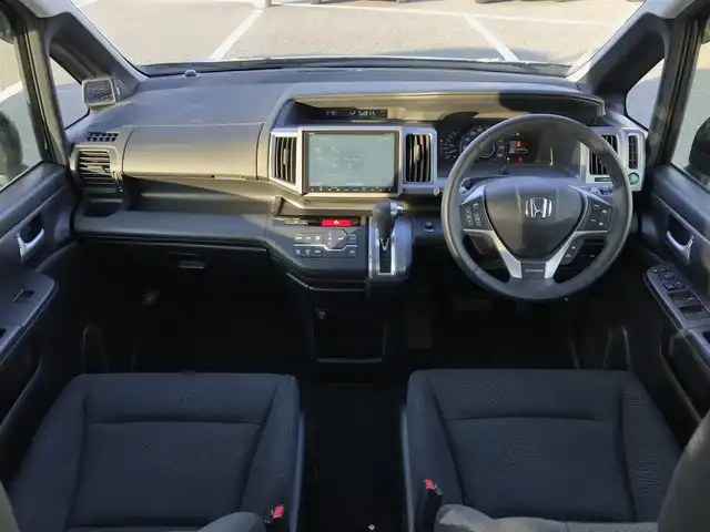 ホンダ ステップワゴン スパーダ S 鳥取県 2014(平26)年 4.5万km プレミアムスパークルブラックパール 純正9インチナビ/フルセグ/DVD/CD/BT/バックカメラ/ビルトインETC/クルーズコントロール/キセノンライト/フォグライト/両側パワースライドドア/純正16インチアルミホイール/スマートキー/アイドリングストップ/フロアマット/ドアバイザー/保証書・取扱説明書/スペアキー