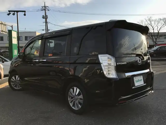 ホンダ ステップワゴン スパーダ S 鳥取県 2014(平26)年 4.5万km プレミアムスパークルブラックパール 純正9インチナビ/フルセグ/DVD/CD/BT/バックカメラ/ビルトインETC/クルーズコントロール/キセノンライト/フォグライト/両側パワースライドドア/純正16インチアルミホイール/スマートキー/アイドリングストップ/フロアマット/ドアバイザー/保証書・取扱説明書/スペアキー
