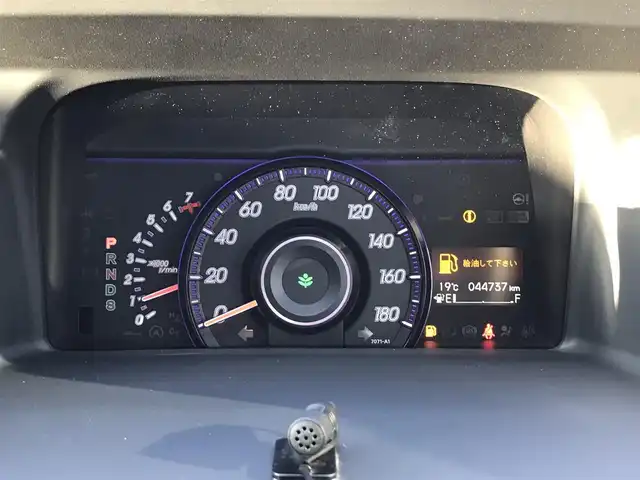 ホンダ ステップワゴン スパーダ S 鳥取県 2014(平26)年 4.5万km プレミアムスパークルブラックパール 純正9インチナビ/フルセグ/DVD/CD/BT/バックカメラ/ビルトインETC/クルーズコントロール/キセノンライト/フォグライト/両側パワースライドドア/純正16インチアルミホイール/スマートキー/アイドリングストップ/フロアマット/ドアバイザー/保証書・取扱説明書/スペアキー