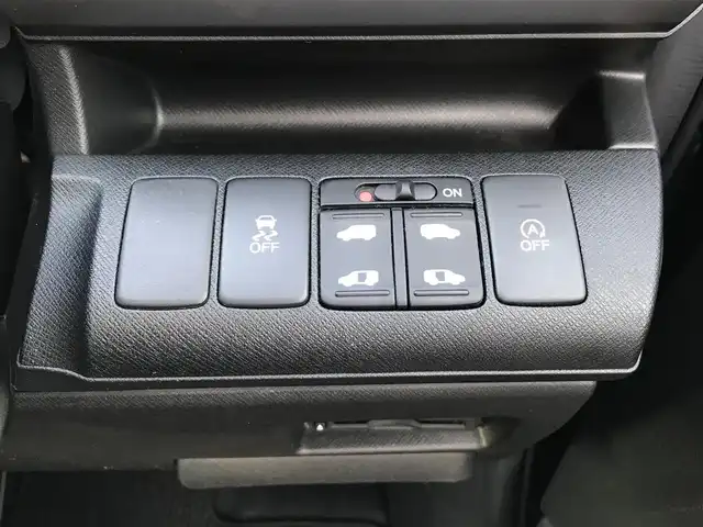 ホンダ ステップワゴン スパーダ S 鳥取県 2014(平26)年 4.5万km プレミアムスパークルブラックパール 純正9インチナビ/フルセグ/DVD/CD/BT/バックカメラ/ビルトインETC/クルーズコントロール/キセノンライト/フォグライト/両側パワースライドドア/純正16インチアルミホイール/スマートキー/アイドリングストップ/フロアマット/ドアバイザー/保証書・取扱説明書/スペアキー