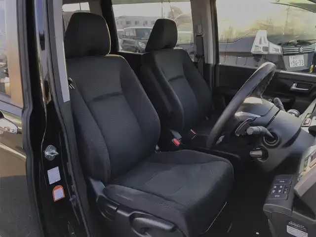 ホンダ ステップワゴン スパーダ S 鳥取県 2014(平26)年 4.5万km プレミアムスパークルブラックパール 純正9インチナビ/フルセグ/DVD/CD/BT/バックカメラ/ビルトインETC/クルーズコントロール/キセノンライト/フォグライト/両側パワースライドドア/純正16インチアルミホイール/スマートキー/アイドリングストップ/フロアマット/ドアバイザー/保証書・取扱説明書/スペアキー