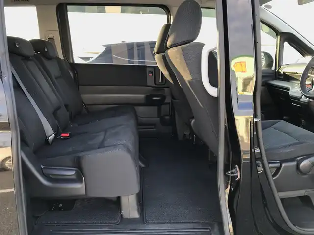 ホンダ ステップワゴン スパーダ S 鳥取県 2014(平26)年 4.5万km プレミアムスパークルブラックパール 純正9インチナビ/フルセグ/DVD/CD/BT/バックカメラ/ビルトインETC/クルーズコントロール/キセノンライト/フォグライト/両側パワースライドドア/純正16インチアルミホイール/スマートキー/アイドリングストップ/フロアマット/ドアバイザー/保証書・取扱説明書/スペアキー