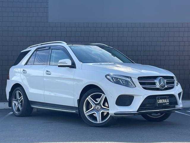 メルセデス・ベンツ ＧＬＥ３５０ｄ 4MATIC スポーツ 埼玉県 2017(平29)年 4.7万km ポーラホワイト サンルーフ /黒革シート /harman/kardon/レーダーセーフティパッケージ /ACC /BSM /LKA /シートヒーター パワーシート /純正ナビ /360度カメラ /フルセグTV /AppleCarPlay /ドライブレコーダー /パワーバックドア /ETC
