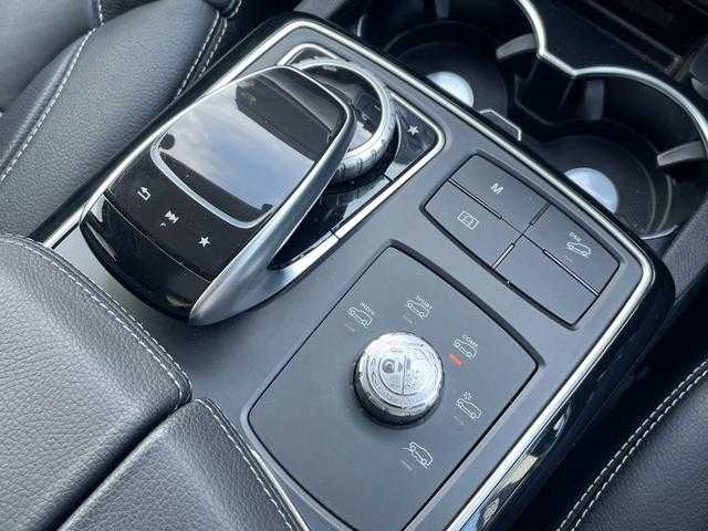 メルセデス・ベンツ ＧＬＥ３５０ｄ 4MATIC スポーツ 埼玉県 2017(平29)年 4.7万km ポーラホワイト サンルーフ /黒革シート /harman/kardon/レーダーセーフティパッケージ /ACC /BSM /LKA /シートヒーター パワーシート /純正ナビ /360度カメラ /フルセグTV /AppleCarPlay /ドライブレコーダー /パワーバックドア /ETC