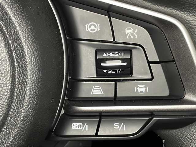 スバル アウトバック X－ブレイクEX 広島県 2022(令4)年 1.7万km Ｄグリーン 純正11.6型ナビ（AppleCarPlay/AndroidAuto/Bluetooth/フルセグ）/フロント/サイド/バックモニター/パワーシート/ポジションメモリー/前席/後席シートヒーター/ステアリングヒーター/アイサイト/・プリクラッシュブレーキ/・レーンキープアシスト/・レーダークルーズコントロール/・アダプティブドライビングビーム/・誤発進抑制機能/・ブラインドスポットモニター/ルーフレール/電動パーキングブレーキ/オートブレーキホールド/LEDヘッドランプ/純正18インチAW/ETC/ドライブレコーダー