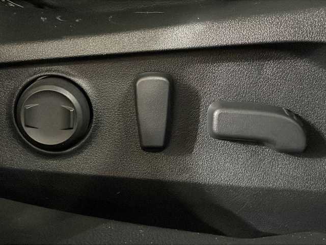 スバル アウトバック X－ブレイクEX 広島県 2022(令4)年 1.7万km Ｄグリーン 純正11.6型ナビ（AppleCarPlay/AndroidAuto/Bluetooth/フルセグ）/フロント/サイド/バックモニター/パワーシート/ポジションメモリー/前席/後席シートヒーター/ステアリングヒーター/アイサイト/・プリクラッシュブレーキ/・レーンキープアシスト/・レーダークルーズコントロール/・アダプティブドライビングビーム/・誤発進抑制機能/・ブラインドスポットモニター/ルーフレール/電動パーキングブレーキ/オートブレーキホールド/LEDヘッドランプ/純正18インチAW/ETC/ドライブレコーダー