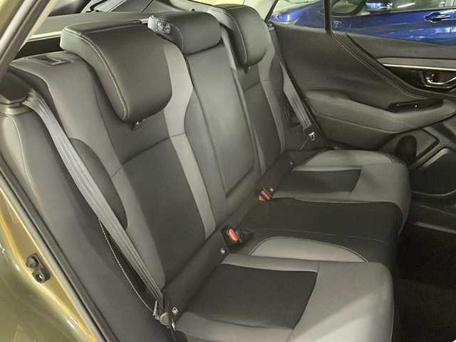 スバル アウトバック X－ブレイクEX 広島県 2022(令4)年 1.7万km Ｄグリーン 純正11.6型ナビ（AppleCarPlay/AndroidAuto/Bluetooth/フルセグ）/フロント/サイド/バックモニター/パワーシート/ポジションメモリー/前席/後席シートヒーター/ステアリングヒーター/アイサイト/・プリクラッシュブレーキ/・レーンキープアシスト/・レーダークルーズコントロール/・アダプティブドライビングビーム/・誤発進抑制機能/・ブラインドスポットモニター/ルーフレール/電動パーキングブレーキ/オートブレーキホールド/LEDヘッドランプ/純正18インチAW/ETC/ドライブレコーダー