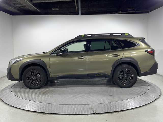 スバル アウトバック X－ブレイクEX 広島県 2022(令4)年 1.7万km Ｄグリーン 純正11.6型ナビ（AppleCarPlay/AndroidAuto/Bluetooth/フルセグ）/フロント/サイド/バックモニター/パワーシート/ポジションメモリー/前席/後席シートヒーター/ステアリングヒーター/アイサイト/・プリクラッシュブレーキ/・レーンキープアシスト/・レーダークルーズコントロール/・アダプティブドライビングビーム/・誤発進抑制機能/・ブラインドスポットモニター/ルーフレール/電動パーキングブレーキ/オートブレーキホールド/LEDヘッドランプ/純正18インチAW/ETC/ドライブレコーダー