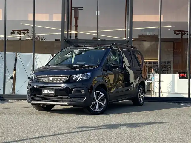 プジョー プジョー リフター ロングGT 福岡県 2023(令5)年 4万km ペルラネラブラック ・1オーナー/・アクティブクルーズコントロール/・純正ナビ/Bluetooth/USB/carplay/・バックカメラ/・ドライブレコーダー/・フルセグ/・ETC/・純正17AW/・LEDライト/・保証書/・取扱説明書