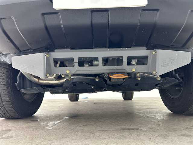 三菱 デリカＤ：５ アクティブギア 大分県 2018(平30)年 7万km アイガーグレーM/ダイヤモンドブラックマイカ 7人乗り/5インチリフトアップ車/社外リアガード/社外サイドステップ/社外ナビ　型式:NX617W/(フルセグTV、DVD再生可、BT対応)/バックカメラ/社外フリップダウンモニター/両側電動スライドドア/ETC/社外デジタルインナーミラー(ドラレコ機能付)/オートライト/HIDヘッドライト/フォグランプ/社外サスペンション/社外16インチアルミホイール(RAYS)