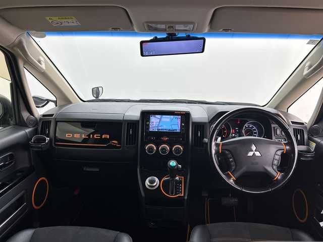 三菱 デリカＤ：５ アクティブギア 大分県 2018(平30)年 7万km アイガーグレーM/ダイヤモンドブラックマイカ 7人乗り/5インチリフトアップ車/社外リアガード/社外サイドステップ/社外ナビ　型式:NX617W/(フルセグTV、DVD再生可、BT対応)/バックカメラ/社外フリップダウンモニター/両側電動スライドドア/ETC/社外デジタルインナーミラー(ドラレコ機能付)/オートライト/HIDヘッドライト/フォグランプ/社外サスペンション/社外16インチアルミホイール(RAYS)