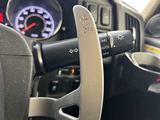 三菱 デリカＤ：５ アクティブギア 大分県 2018(平30)年 7万km アイガーグレーM/ダイヤモンドブラックマイカ 7人乗り/5インチリフトアップ車/社外リアガード/社外サイドステップ/社外ナビ　型式:NX617W/(フルセグTV、DVD再生可、BT対応)/バックカメラ/社外フリップダウンモニター/両側電動スライドドア/ETC/社外デジタルインナーミラー(ドラレコ機能付)/オートライト/HIDヘッドライト/フォグランプ/社外サスペンション/社外16インチアルミホイール(RAYS)