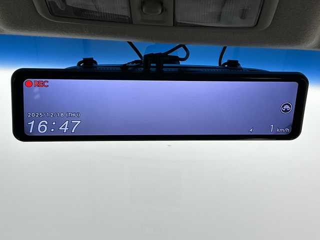 三菱 デリカＤ：５ アクティブギア 大分県 2018(平30)年 7万km アイガーグレーM/ダイヤモンドブラックマイカ 7人乗り/5インチリフトアップ車/社外リアガード/社外サイドステップ/社外ナビ　型式:NX617W/(フルセグTV、DVD再生可、BT対応)/バックカメラ/社外フリップダウンモニター/両側電動スライドドア/ETC/社外デジタルインナーミラー(ドラレコ機能付)/オートライト/HIDヘッドライト/フォグランプ/社外サスペンション/社外16インチアルミホイール(RAYS)