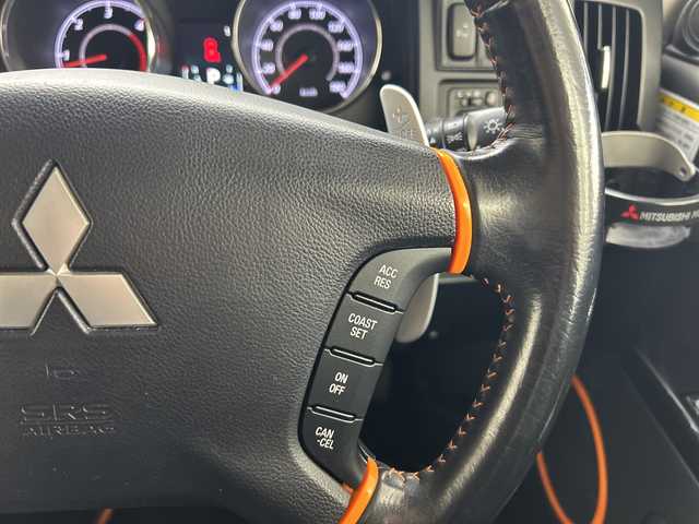 三菱 デリカＤ：５ アクティブギア 大分県 2018(平30)年 7万km アイガーグレーM/ダイヤモンドブラックマイカ 7人乗り/5インチリフトアップ車/社外リアガード/社外サイドステップ/社外ナビ　型式:NX617W/(フルセグTV、DVD再生可、BT対応)/バックカメラ/社外フリップダウンモニター/両側電動スライドドア/ETC/社外デジタルインナーミラー(ドラレコ機能付)/オートライト/HIDヘッドライト/フォグランプ/社外サスペンション/社外16インチアルミホイール(RAYS)