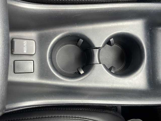 トヨタ プリウス Sセーフティプラス 三重県 2017(平29)年 11.3万km アティチュードブラックマイカ 禁煙/ATOTOディスプレイオーディオ/前方ドラレコ/ビルトインETC/レザーシート/HUD/クルーズコントロール/レーンキープアシスト/前後クリアランスソナー/プリクラッシュ/パーキングアシスト/革巻きステア/LEDオートライト/LEDフォグランプ/オートリトラウィンカーミラー