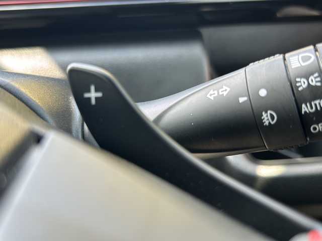 スズキ ワゴンＲ スティングレー HYBRID T 埼玉県 2017(平29)年 8.2万km ムーンライトバイオレットPM (株)IDOMが運営する【じしゃロン熊谷店】の自社ローン専用車両になりますこちらは現金またはオートローンご利用時の価格です。自社ローンご希望の方は別途その旨お申付け下さい/社外8インチメモリナビ　SKX-S802/　CD/DVD/DTV/Bluetooth/USB/ビルトインETC/運転席側シートヒーター/ヘッドアップディスプレイ/前方ドライブレコーダー/アイドリングストップ/衝突被害軽減システム/車線逸脱警報/クルーズコントロール/パドルシフト/ステアリングスイッチ/LEDヘッドライト/純正15インチAW/プッシュスタート/スマートキー/純正フロアマット/取扱説明書/保証書/スペアキー