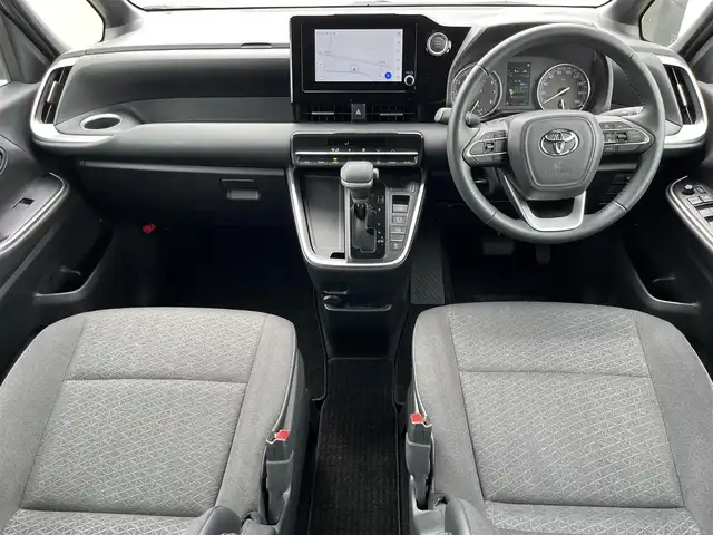トヨタ ヴォクシー S－G 奈良県 2023(令5)年 1.5万km ホワイトパールクリスタルシャイン トヨタセーフティセンス　/純正ディスプレイオーディオ　/Bluetooth/ビルドインETC/ＵＳＢ入力端子/バックカメラ　/両側パワースライドドア　/電動パーキングブレーキ　/オートマチックブレーキホールド/コーナーセンサー　/クルーズコントロール　/ＬＥＤヘッドライト　/純正フロアマット/純正アルミホイール/オートライト/盗難防止装置