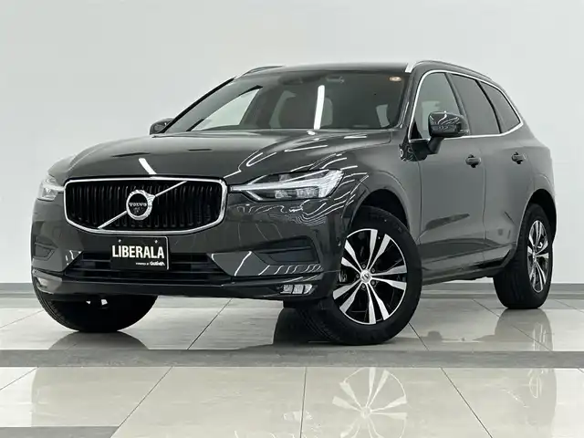 ボルボ ＸＣ６０ B5 AWD モーメンタム 岡山県 2021(令3)年 4.6万km グレー 純正SENSUSナビ/全周囲カメラ/Bluetooth/アップルカープレイ/アンドロイドオート/フルセグTV/ワイヤレスチャージ/ESC/LKA/クロストラフィックアラート/BLIS/パークアシスト/自動駐車/自動発車/衝突回避/ロードサインインフォメーション/アクティブクルーズコントロール/コーナリングライト/アクティブベンディングライト/PTG/パワーシート/ドラレコ/レザーシート