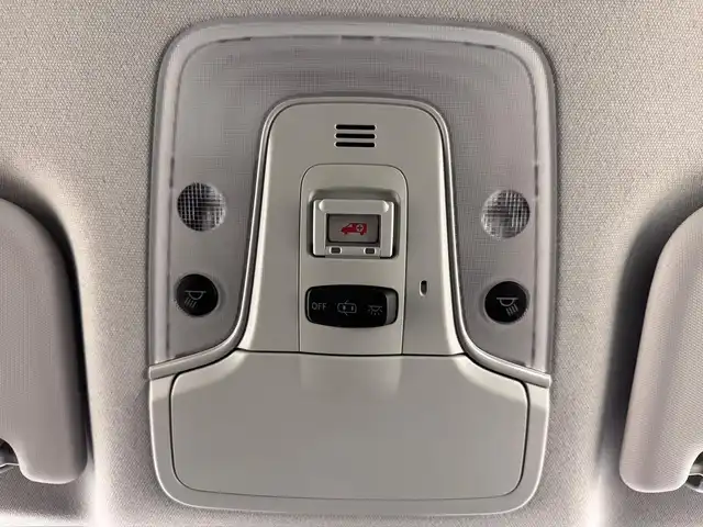トヨタ プリウス S 兵庫県 2020(令2)年 7万km ホワイトパールクリスタルシャイン トヨタセーフティセンス/純正SDナビ＆ワンセグTV/バックカメラ/ビルトインETC/両側パワースライドドア/ステアリングスイッチ/オートライト＆ハイビーム/LEDライト/コーナーセンサー/スマートキー/プッシュスタート/W＆サイド＆カーテンエアバッグ