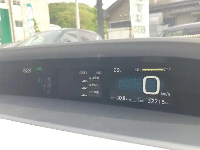 トヨタ プリウス A プレミアム　ツーリングセレ 長崎県 2016(平28)年 3.3万km エモーショナルレッド トヨタセーフティセンス/・衝突被害軽減ブレーキ/・レーダークルーズコントロール/・レーンキープアシスト/・オートマチックハイビーム/ディーラーOP・SDナビ【DSZT-YC4T】/(Bluetooth接続・フルセグTV・DVD再生)/バックカメラ/レザーシート/パワーシート/シートヒーター/ヘッドアップディスプレイ/パーキングアシスト/LEDオートヘッドライト/ステアリングスイッチ/革巻きステアリング/ISOFIX/ALLオートパワーウィンドウ/スマートキー・スペアキー/後方車両接近警報