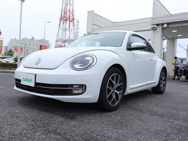 フォルクスワーゲン ザ・ビートル デザイン 神奈川県 2015(平27)年 3.6万km 白 BBS17インチAW/社外ナビ/：CD/DVD/：フルセグTV/：Bluetoothオーディオ対応/バックカメラ/ETC/クルーズコントロール/AUX端子/純正フロアマット/ドアバイザー/純正16インチホイール＋ホイールキャップあり/スペアキー