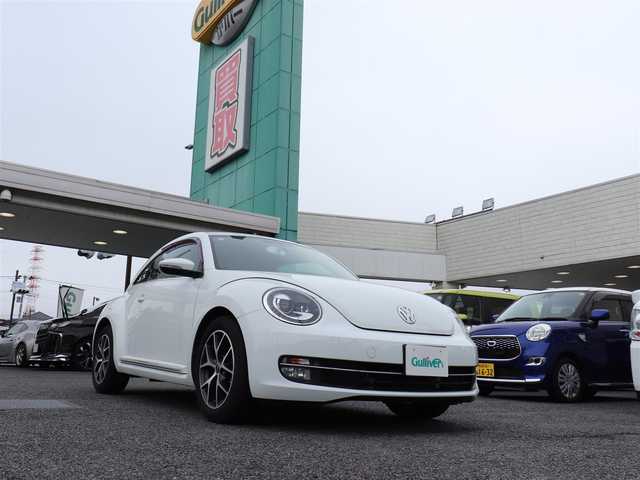フォルクスワーゲン ザ・ビートル デザイン 神奈川県 2015(平27)年 3.6万km 白 BBS17インチAW/社外ナビ/：CD/DVD/：フルセグTV/：Bluetoothオーディオ対応/バックカメラ/ETC/クルーズコントロール/AUX端子/純正フロアマット/ドアバイザー/純正16インチホイール＋ホイールキャップあり/スペアキー