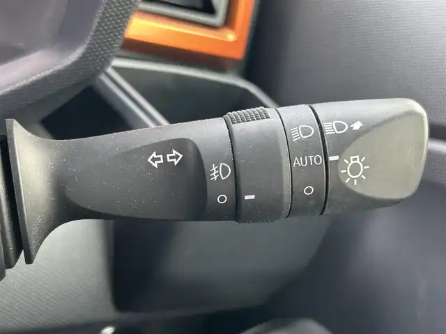 ダイハツ タフト G 新潟県 2020(令2)年 2.1万km サンドベージュメタリック ガラスルーフ/衝突軽減/社外ナビ/(AM/FM/CD/BT/ワンセグ)/バックカメラ/アイドリングストップ/コーナーセンサー/ルーフレール/シートヒーター/革巻きステアリング/ステアリングスイッチ/AUTOライト/LEDヘッドライト/フォグランプ/横滑り防止/プッシュスタート/スマートキー