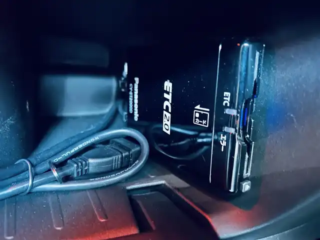 スマート ＭＣＣ スマート フォーフォー BRABUSスポーツ 大阪府 2018(平30)年 2.1万km クリスタルホワイト ワンオーナー/ガラスルーフ/Panasonicナビ/TV/バックカメラ/黒革/シートヒーター/クリアランスソナー/ETC/ドラレコ/パドルシフト/クルコン/純正17インチAW