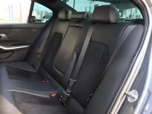 ＢＭＷ ３２０ｉ Mスポーツ 宮城県 2019(平31)年 6.9万km ミネラルグレー 純正ナビ/・ＢＴ・ＵＳＢ・screen mirroring/バックカメラ/・パーキングアシスト/前後コーナーセンサー/インテリジェントセーフティ/パワートランク/ハーフレザーシート/・左右パワーシート・シートヒーター/アダプティブクルーズコントロール/コンフォートアクセス/ワイヤレス充電/オートブレーキホールド/オートハイビーム/パドルシフト/ミラー一体型ＥＴＣ/ドライビングモード/ＬＥＤヘッドライト/前後フォグライト