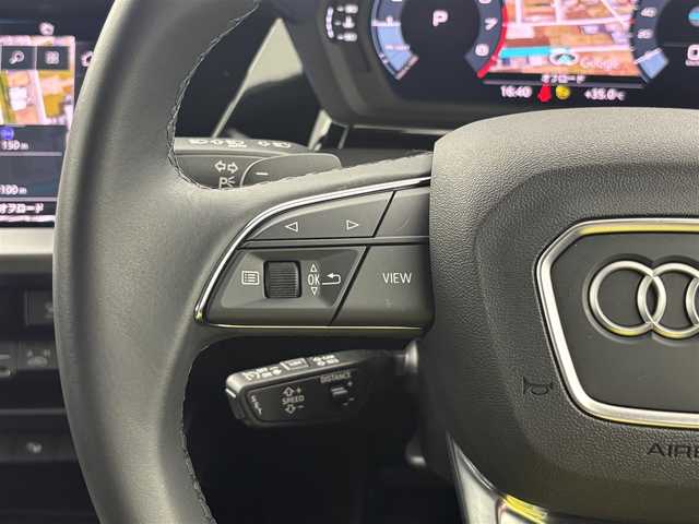 アウディ アウディ Ａ３ スポーツバック30TFSI 福井県 2024(令6)年 0.7万km 白 ナビゲーションパッケージ/MMIナビゲーションシステム/バーチャルコックピット/デジタルTVチューナー/ビルトインETC2.0/アウディサウンドシステム/スマートフォンインターフェイス/コンビニエンスパッケージ/バックカメラ/LEDヘッドライトパッケージ/オートライト/オートハイビーム/シートヒーター /アシスタンスパッケージ/ブラインドスポットモニター/ドライブモードセレクト/前後コーナーセンサー/パドルシフト/アダプティブクルーズコントロール/スマートキー/プリクラッシュセーフティ