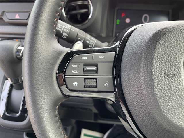 ホンダ Ｎ ＢＯＸ カスタム ターボ 大阪府 2024(令6)年 0.5万km プラチナホワイトパール ナビ　/地デジ　/Ｂｌｕｅｔｏｏｔｈ　/バックカメラ　/両側パワースライドドア　/ハーフレザーシート　/シートヒーター　/レーダークルーズコントロール　/ドラレコ　/ＥＴＣ　/スマートキー　/ＬＥＤヘッドライト