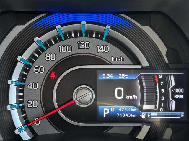 スズキ ハスラー HYBRID X ターボ 新潟県 2020(令2)年 7.1万km クールカーキPM 衝突軽減/全方位カメラ/9インチナビ/(フルセグ/Bluetooth/AM/FM/CD/DVD）/ETC/クルーズコントロール（追従有）/シートヒーター（DN席）/革巻きステアリング/パドルシフト/ステアリングスイッチ/LEDライト/オートライト/フォグランプ/アイドリングストップ/レーンキープアシスト/コーナーセンサー（後方）/横滑り防止/プッシュスタート/スマートキー/社外アルミスタットレスタイヤ（積込)/（175/65/15）
