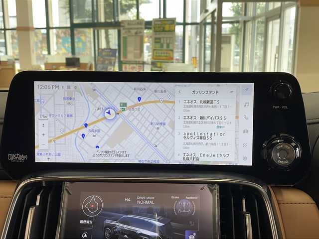 レクサス ＬＸ 600 道央・札幌 2022(令4)年 0.4万km ソニッククォーツ ワンオーナー/サンルーフ/クールボックス/ルーフレール/純正メーカーナビ/【Applecarplay/フルセグTV/BT/HDMI/Type-C】/パノラミックビューモニター/レーダークルーズコントロール/プリクラッシュセーフティー/リアクロストラフィックアラート/ヘッドアップディスプレイ/トランクションコントロール/ブラインドスポットモニター/デジタルインナーミラー/純正エアサスペンション/電動リアゲート/ブレーキホールド/茶レザーシート/パワーシート（D席N席）/シートヒーター/エアシート/ハンドルヒーター/マルチテレインセレクト/ビルトインETC2.0/ドライブレコーダー/オートLEDヘッドライト/オートハイビーム/純正22インチAW/パドルシフト/純正フロアマット/盗難防止装置/保証書/取扱説明書/スペアキー