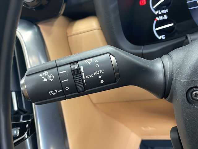 レクサス ＬＸ 600 道央・札幌 2022(令4)年 0.4万km ソニッククォーツ ワンオーナー/サンルーフ/クールボックス/ルーフレール/純正メーカーナビ/【Applecarplay/フルセグTV/BT/HDMI/Type-C】/パノラミックビューモニター/レーダークルーズコントロール/プリクラッシュセーフティー/リアクロストラフィックアラート/ヘッドアップディスプレイ/トランクションコントロール/ブラインドスポットモニター/デジタルインナーミラー/純正エアサスペンション/電動リアゲート/ブレーキホールド/茶レザーシート/パワーシート（D席N席）/シートヒーター/エアシート/ハンドルヒーター/マルチテレインセレクト/ビルトインETC2.0/ドライブレコーダー/オートLEDヘッドライト/オートハイビーム/純正22インチAW/パドルシフト/純正フロアマット/盗難防止装置/保証書/取扱説明書/スペアキー