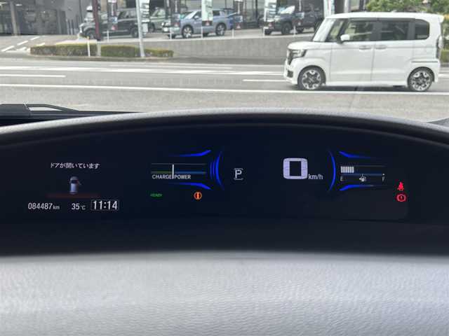 ホンダ ジェイド ハイブリッド 長崎県 2016(平28)年 8.5万km モダンスティールM 純正HDDナビ(BT/CD/DVD/FM/AM/フルセグ)/プッシュスタート/スマートキー/スペアキー(1本)/後席エアコン(温度調節機能無し)/追従機能無しクルーズコントロール/バックカメラ/純正フロアマット/AMD18インチアルミホイール/ABS/ビークルスタビリティアシスト/車両接近通報装置/オートライト/SRSダブル・サイドエアバッグ/SRSカーテンエアバッグ/ISOFIX/ECON/無限デュアルサイレンサー/無限シフトノブ(純正品あり)/HONDA純正テールゲートスポイラー