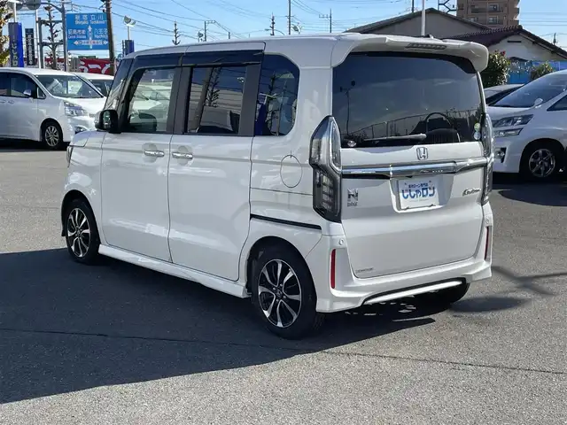 ホンダ Ｎ ＢＯＸ G L ホンダセンシング 東京都 2019(令1)年 10万km プラチナホワイトパール (株)IDOMが運営する【じしゃロン昭島店】の自社ローン対象車両になります。こちらは現金ご利用時の価格です。自社ローンご希望の方は別途その旨お申付け下さい。/純正ナビ（メモリ・ＤＶＤ・ＴＶ）/バックカメラ/片側パワースライドドア/ＥＴＣ/ドライブレコーダー（前のみ）/スマートキー/エンジンスタートボタン