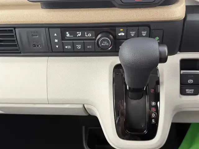 ホンダ Ｎ ＢＯＸ ファッションスタイル 愛知県 2025(令7)年 0.1千km プレミアムアイボリーパールⅡ 純正9型ナビ（フルセグ、CD、DVD、Bluetooth）/Bカメラ/両側パワスラドア/ACC/電子パーキング/オートホールド/衝突軽減ブレーキ/レーンキープアシスト/オートハイビーム/LEDヘッドライト/シートヒーター（D+N)/コーナーセンサー/スマートキー/フォグライト/オートライト/横滑り防止装置