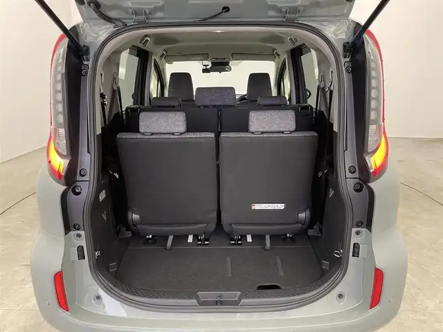 トヨタ シエンタ Z 埼玉県 2025(令7)年 0.2万km アーバンカーキ 純正10.5インチディスプレイオーディオ/ フルセグTV Bluetooth Miracast/パノラミックビューモニター/プリクラッシュセーフティ/レーンディパーチャーアラート/レーダークルーズコントロール/ブラインドスポットモニター/クリアランスソナー /両側パワースライドドア/ドライブレコーダー/LEDオートライト/ビルトインETC