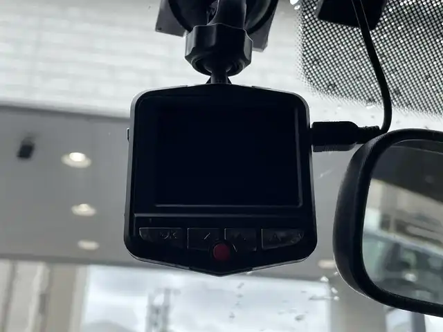 トヨタ シエンタ X LTD 岡山県 2008(平20)年 14.9万km ホワイトパールクリスタルシャイン 登録時走行距離148802km/純正SDナビ/(AM/FM/DISC/TV)/バックカメラ/ETC/片側パワースライドドア/リモコンキー/スペアキー/パワーウィンドウ/パワーステアリング/キセノンヘッドライト/保証書/取扱説明書/記録簿