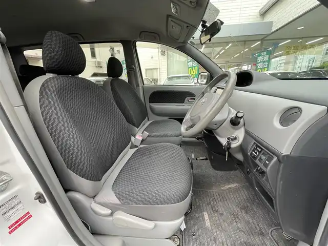 トヨタ シエンタ X LTD 岡山県 2008(平20)年 14.9万km ホワイトパールクリスタルシャイン 登録時走行距離148802km/純正SDナビ/(AM/FM/DISC/TV)/バックカメラ/ETC/片側パワースライドドア/リモコンキー/スペアキー/パワーウィンドウ/パワーステアリング/キセノンヘッドライト/保証書/取扱説明書/記録簿