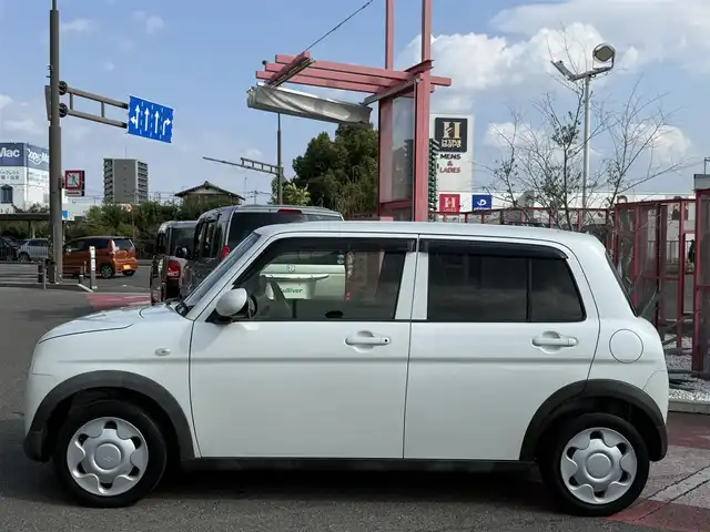 スズキ ラパン L 香川県 2017(平29)年 5.4万km ピュアホワイトP SDナビ/ドライブレコーダー/スマートキー/レーダーブレーキサポート/アイドリングストップ/シートシーター/パワーステアリング/パワーウィンドウ/純正フロアマット